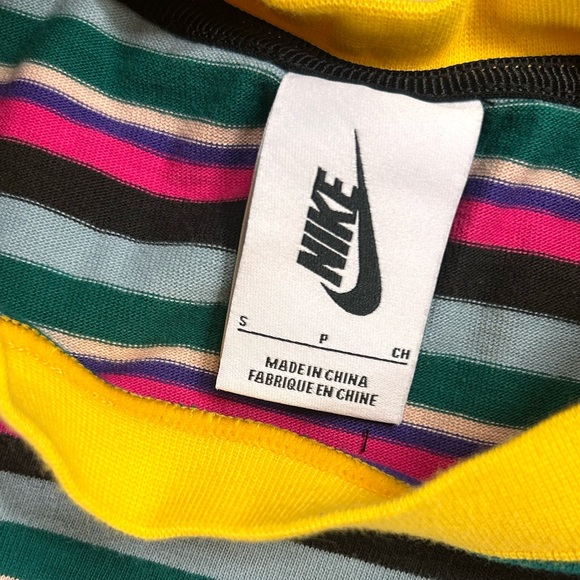 Multicolored Nike tee - Picture 3 of 4